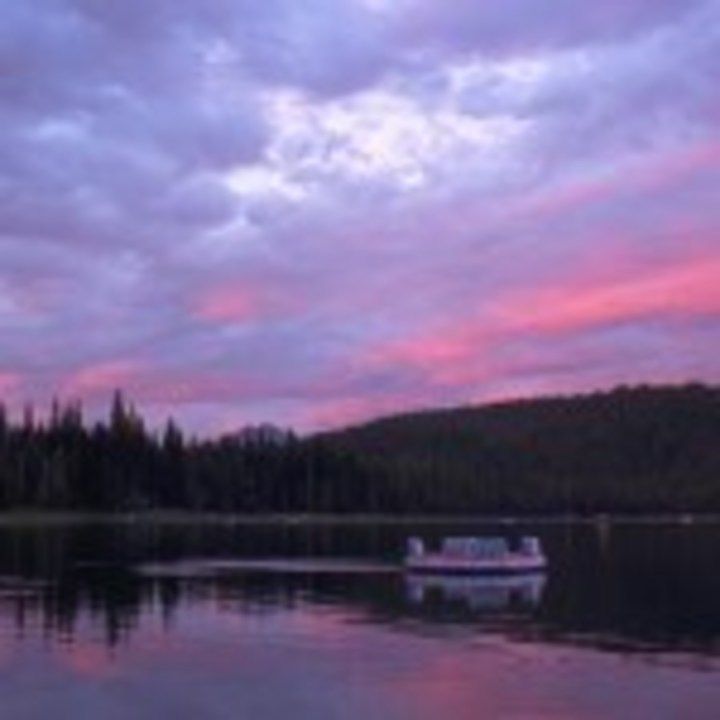 sunset-lake_GJfGGDFd