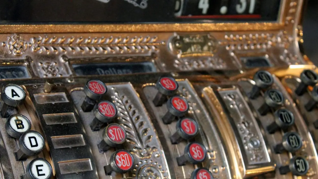 rja1988-cash-3516803_1920